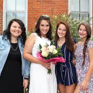 Meet your Posher, Bailey